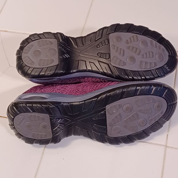 Hyperboost Women's Slip-on Sneakers, Size 9, Purple - Picture 9 of 10